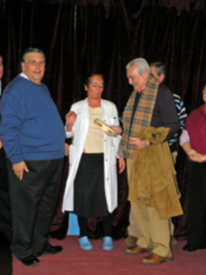 El cartero Real de las Hermandades de víspera visito el Hospital Macarena