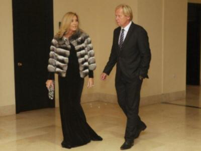 Alfonso Díez ejerce de duque de alba y entrega premio a Bo Derek