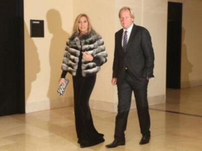 Alfonso Díez ejerce de duque de alba y entrega premio a Bo Derek