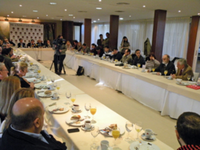 Los Reyes sevillanos desayunaron en el Restaurante la Raza