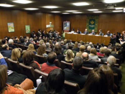 El cartel de la Semana Santa sevillana 2013 atrapado en una pintura