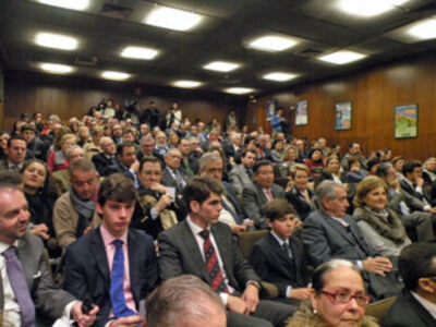 El cartel de la Semana Santa sevillana 2013 atrapado en una pintura