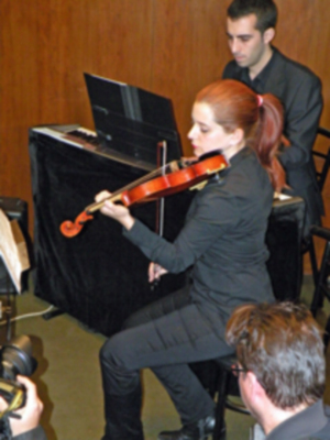 El cartel de la Semana Santa sevillana 2013 atrapado en una pintura