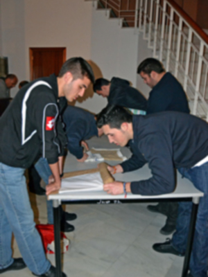 La cuadrilla del paso del Nazareno de Alcalá del Río hizo su último ensayo.