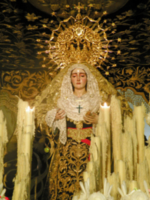 Esplendor de Jueves Santo en la Hermandad de la Vera-cruz de Alcalá del Río