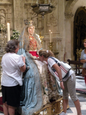 Sevilla.Segundo Besamanos de la celebración de la Octava de la Virgen de los Reyes.