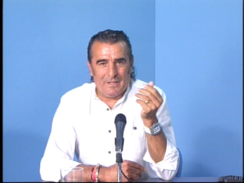 El cantante Manuel Orta ofrecerá el sábado 22 un concierto a beneficio de la Hermandad del Rocío de Chipiona. 