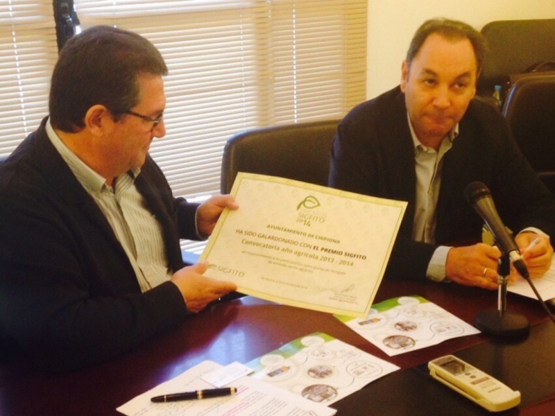 Sigfito reconoce a Chipiona por su implicación y liderazgo provincial en la recogida de envases fitosanitarios 