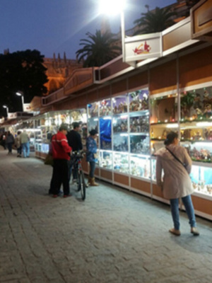 Abierto el Mercadillo de Belén