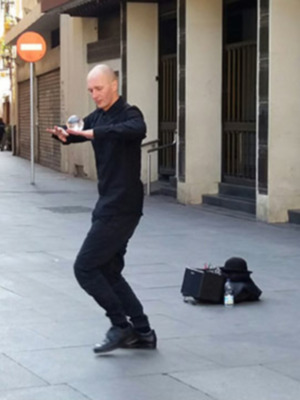 Espectáculos y atracciones callejeras en el centro de Sevilla