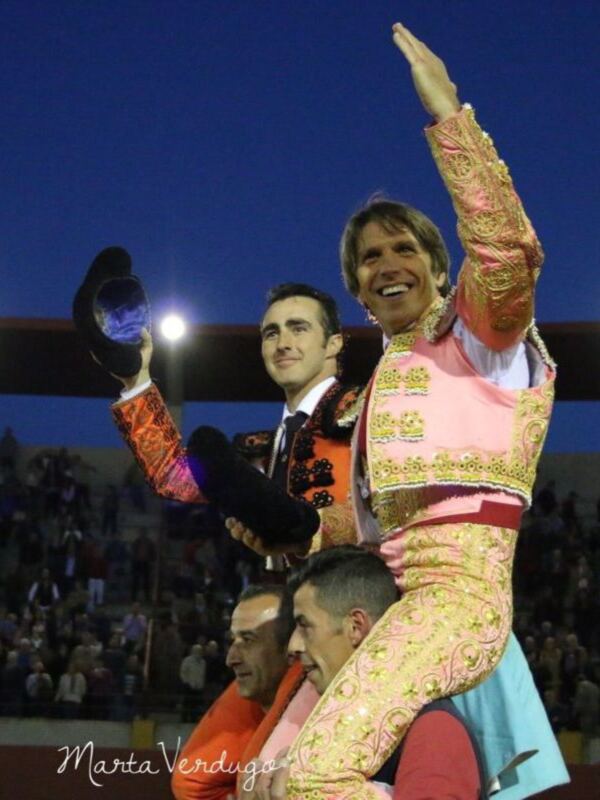 Toro de lidia celebración en el estadio de toros de la localidad de Almería, España.
