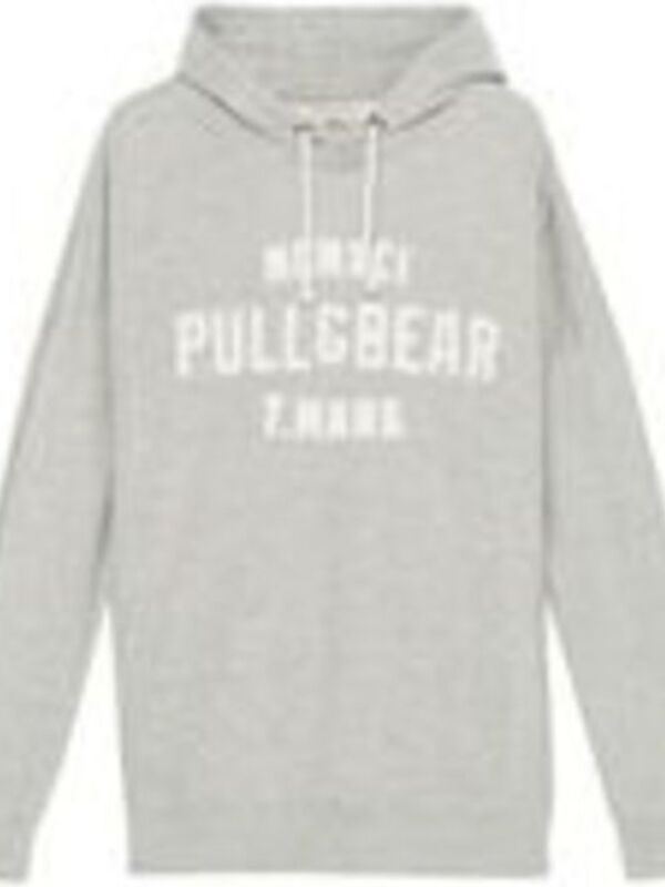 Sudadera con capucha de color gris claro con logo 'PULL & BEAR' en blanco.