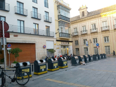 Contenedores en la vía pública