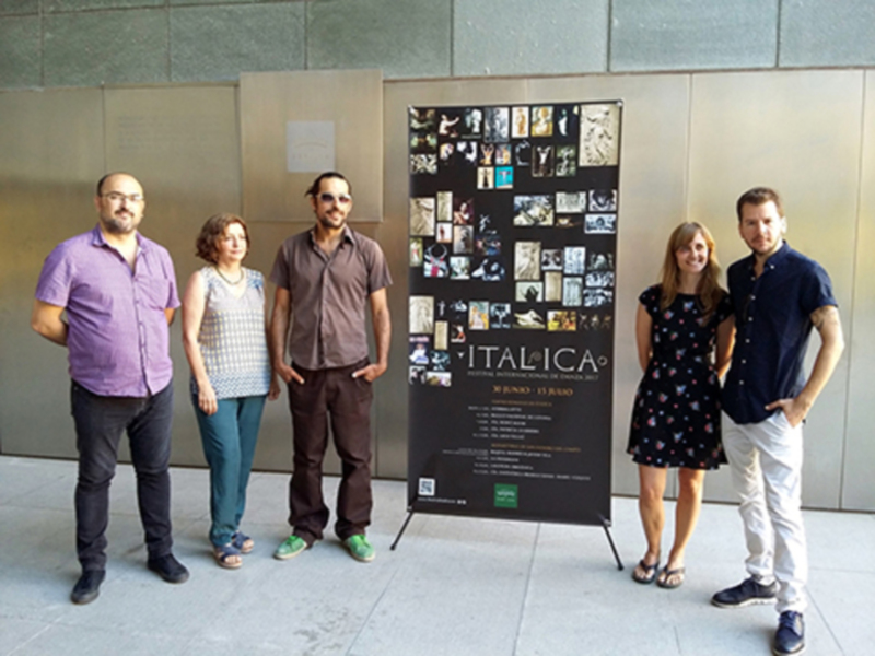 Equipo promotor del Festival Internacional de Cine de España 2017 en la presentación del cartel de 'Itálica'.