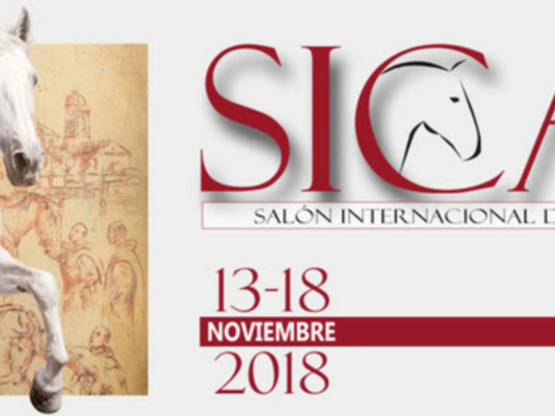 Salón Internacional del Caballo 2018 en noviembre, con un caballo blanco en el fondo.