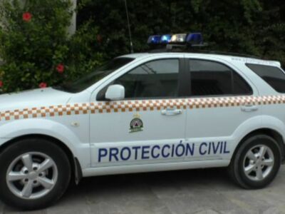 Protección Civil de Chipiona comienza cambiar a color azul las luces de emergencia de sus vehículos como establece la nueva regulación