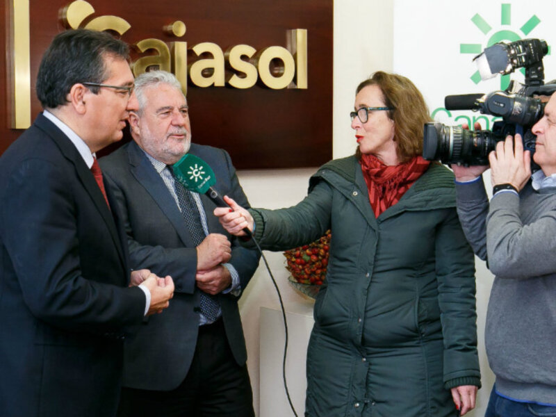 Entrevista en la sede de Cajasol.