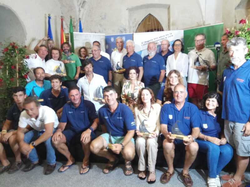 Celebración del 2º Circuito de Regatas de Andalucía con premiación en un evento oficial.