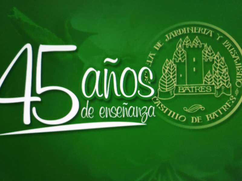 Celebración de 45 años de enseñanza en el Colegio de Bátres