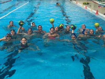 El Waterpolo Sevilla, del aula a la piscina