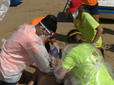 Las playas de Chipiona han sido escenario ayer y hoy de dos simulacros de emergencia para sus certificaciones de calidad 