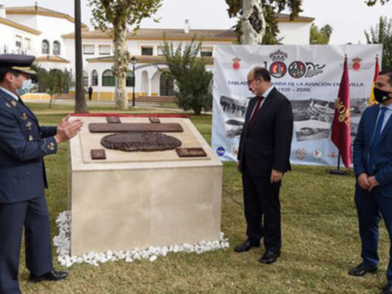 Inauguración de la placa conmemorativa del 50º aniversario de la misión espacial de la Agencia Espacial Europea en Sevilla.