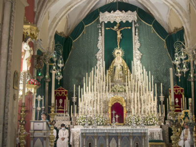 Altar del Quinario en honor al Stmo. Cristo de la Vera-cruz de Alcalá del Río	