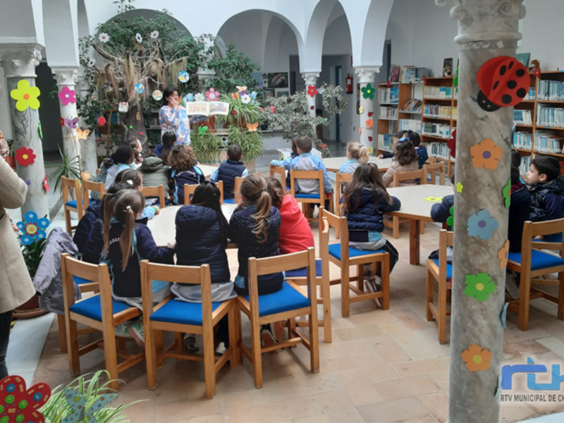 La Biblioteca Municipal de Chipiona retoma sus actos presenciales tras dos años sin actividades por la pandemia 