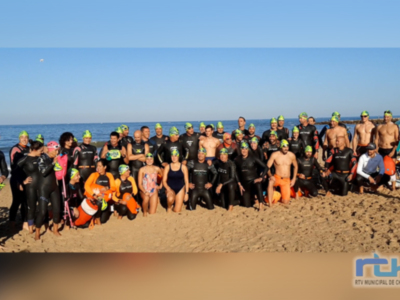 70 nadadores afrontaron el sábado el ‘Reto Salmedina’, la nueva travesía solidaria ‘Faros de Chipiona’