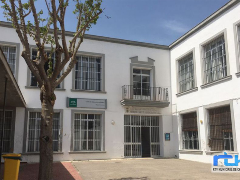 Hoy jueves comienza la matriculación en el Centro de Educación de Adultos de Chipiona para el próximo curso