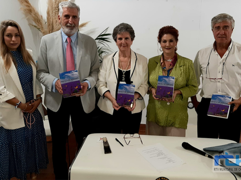 Presentación del libro "Más allá del horizonte" en Chipiona