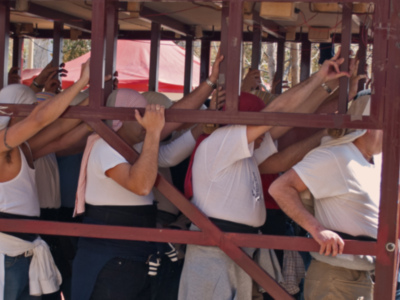 Oda a los costaleros  por José Manuel Meléndez