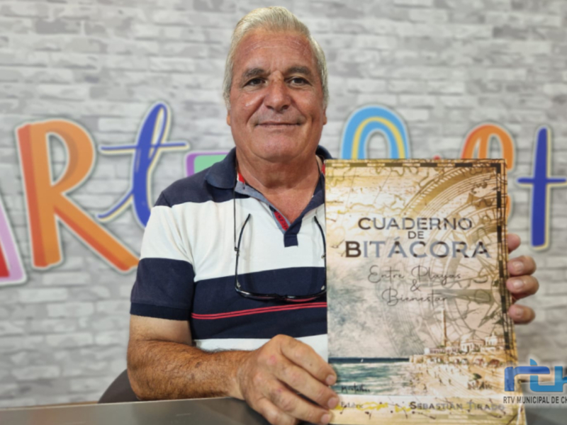 Presentación del libro 'Cuaderno de Bitácora: Entre Playas & Bienestar' por Sebastián Trado.