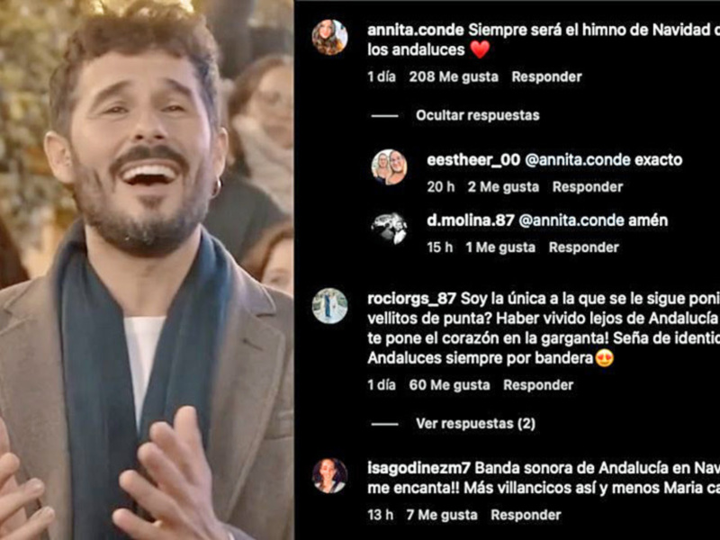 Cantante emocionado en un escenario navideño, con público en el fondo.