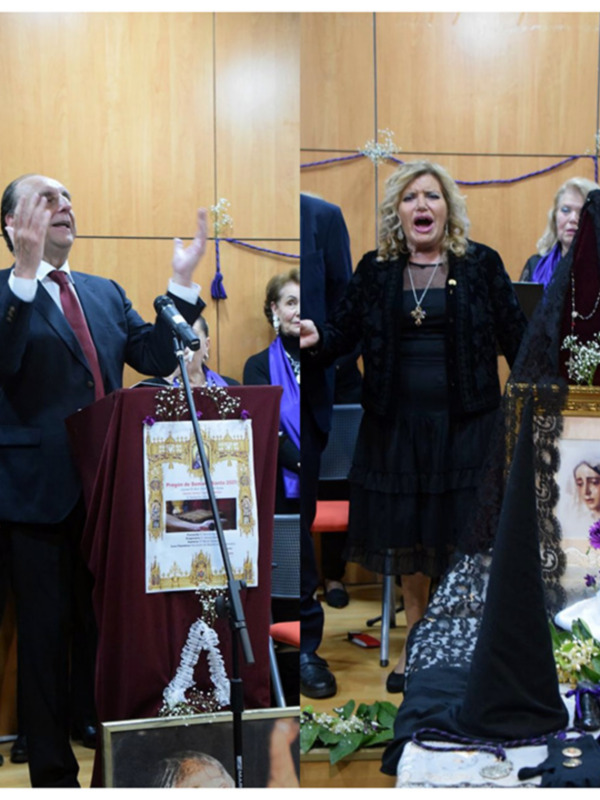 Celebración religiosa con homenaje y ofrenda floral en un entorno formal.