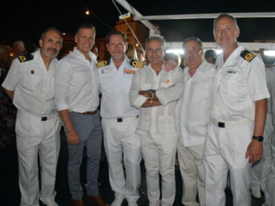 La Armada celebra la festividad de la Virgen del Carmen con una travesía por el Guadalquivir en Sevilla 
