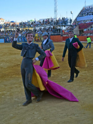 Manuel Quintana y Pedro Caminero se van de vacío Cristóbal de Lara corta dos orejas en la Algaba (Sevilla)