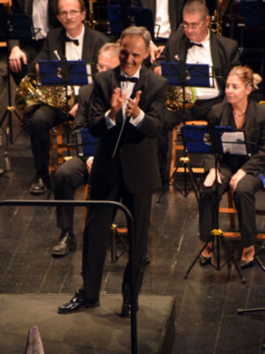 José Albero, ejemplo de vitalidad a los 92 años, homenajeado en Sevilla por su legado musical
