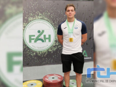 El chipionero Miguel Ángel Chamorro se proclamó el pasado domingo campeón de Andalucía júnior de halterofilia