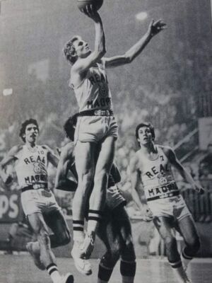 EL ASESINO DE LA CANCHA ....