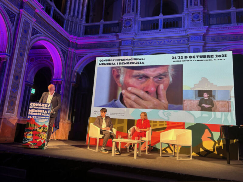 Conferencia internacional sobre memoria y democracia en octubre de 2015.