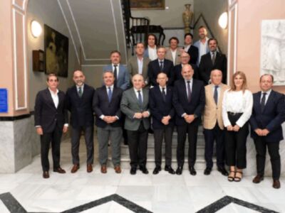  El Ateneo de Sevilla presenta las nuevas carrozas que protagonizarán la Cabalgata de Reyes Magos 2026