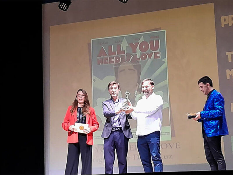 Premio a Mejor Película en el Festival de Cine de Andalucía.