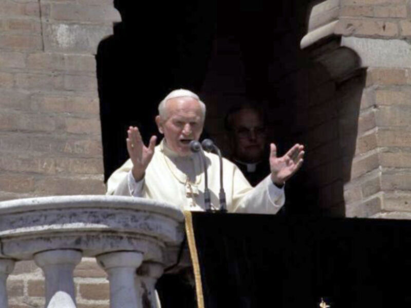  San Juan Pablo II, el Papa que conquistó el corazón de Sevilla, vuelve al recuerdo en su festividad